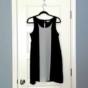 Old navy black and white shift dress